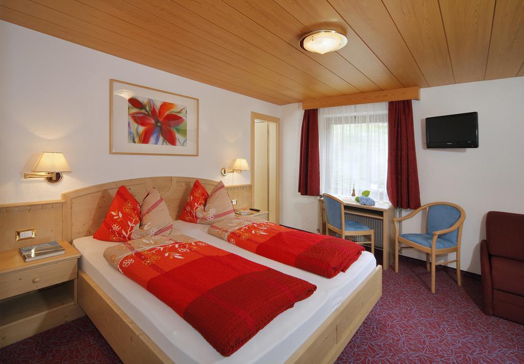Alpshotel Bergland Pfelders Kültér fotó